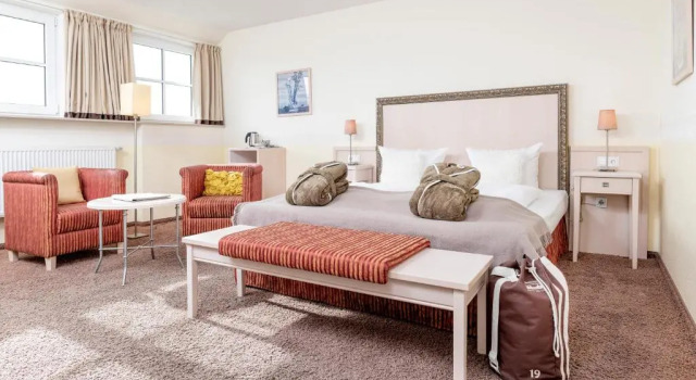Полулюкс Hotel und Spa Lundenbergsand