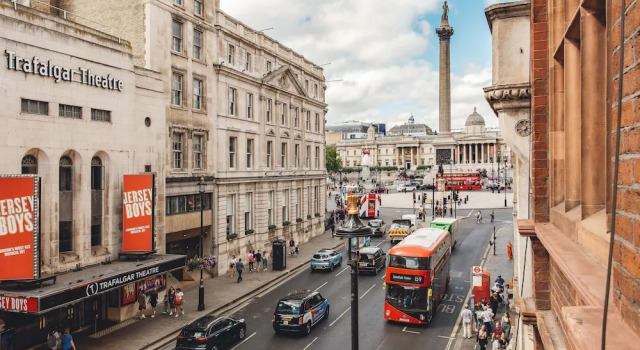 2 Bed Apartment Right on Trafalgar Square, Забронировать Апартаменты/квартира Апартаменты Лондона, рядом с Театр Критерион, Апартаменты/квартира