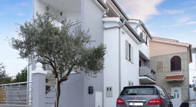 Awesome Apartment in Zadar With Wifi and 2 Bedrooms