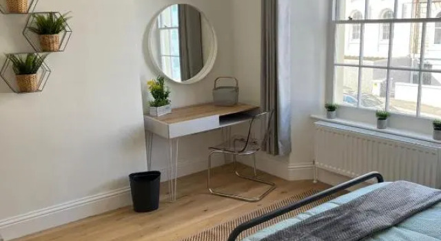Lovely 1 Bed flat *FREE PARKING* Hoe/Barbican Plymouth