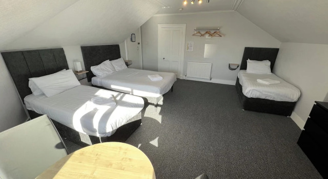 Четырёхместный семейный номер Standard Lost Guest House Aberdeen