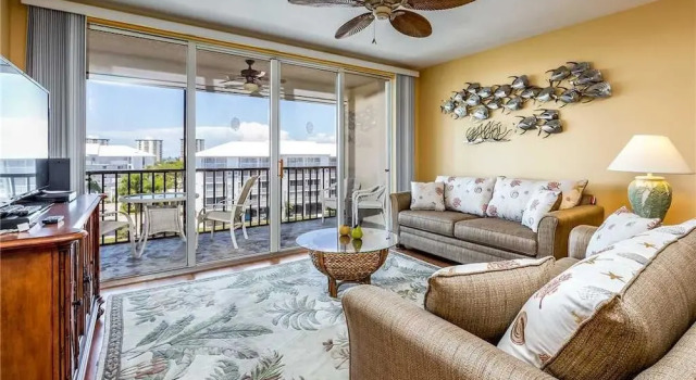 Hibiscus Pointe 342 by Vacation Rental Pros
