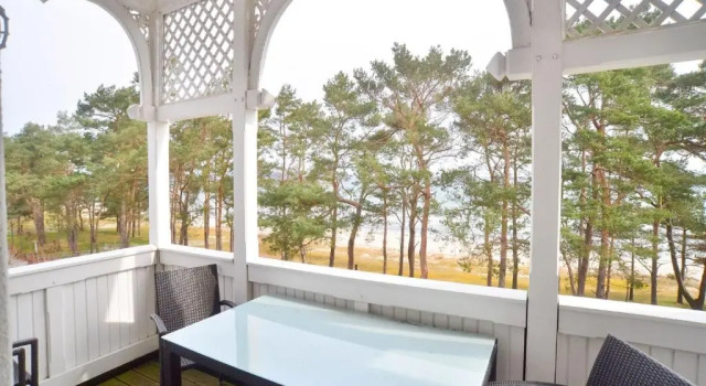 Апартаменты Appartement mit Meerblick, 2 Schlafzimmern und Balkon SV 012