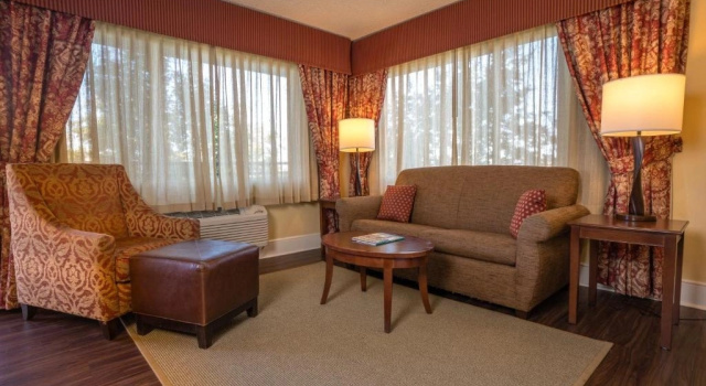 Одноместный люкс c 1 комнатой Park Lane Suites & Inn