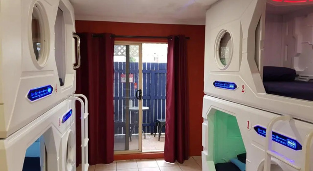 Капсула Brisbane Backpackers Resort