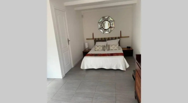 JOLI STUDIO INDEPENDANT 20m² AVEC JARDIN