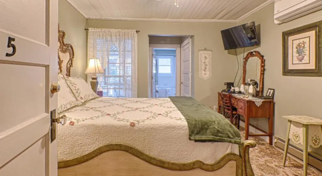 Номер Deluxe Broad River Inn