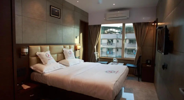 Двухместный номер Deluxe Hotel Leela