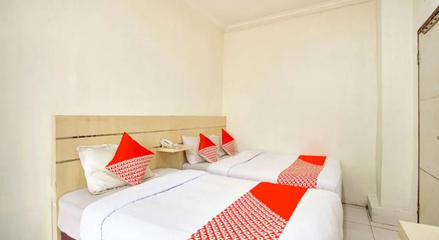 OYO 2554 Hotel Arimbi Lama Dewi Sartika, Book Hotel Bandung Wetan 