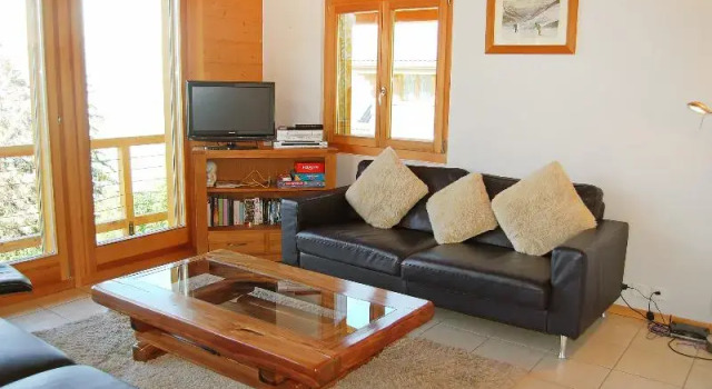 Chalet L'Ile de Suisse, Prenota Chalet Hotel a Canton Vallese con parcheggio, Parcheggio
