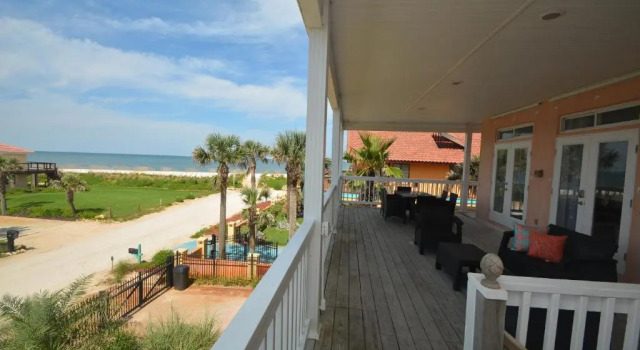 Коттедж Just Beachy A Luxury Retreat Sleeps 12 3 Levels with Elevator- Perfect for 1-3 Families Travelin