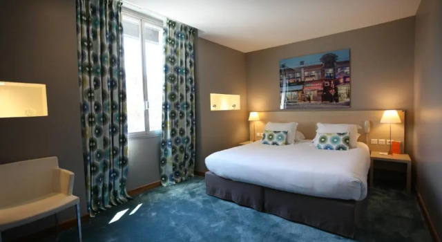 Süper çift kişilik oda Hotel De France
