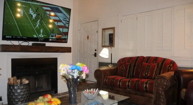 Номер Deluxe Park City Condo with 6 beds, 3 bedroom, 3 bath, 4 min to ski, 2 min to Sundance HQ