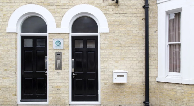 Norwich Street Apartments (Peymans)