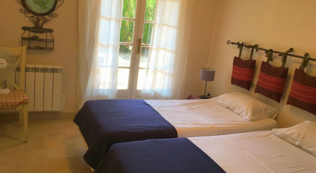 Quaint Holiday Home with Private Pool in Lorgues France