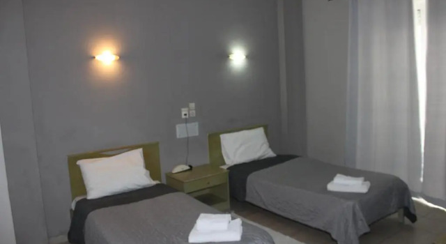 Трёхместный номер Standard Hotel Avra