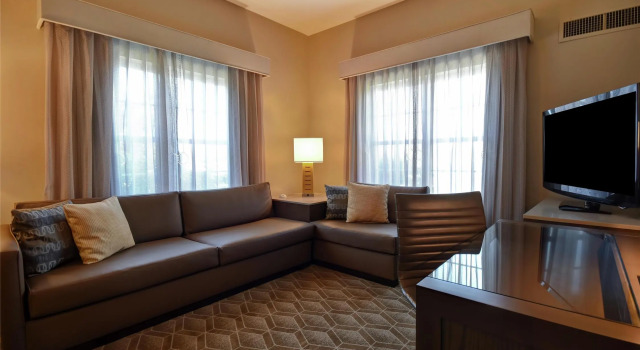 Люкс Homewood Suites by Hilton at The Waterfront