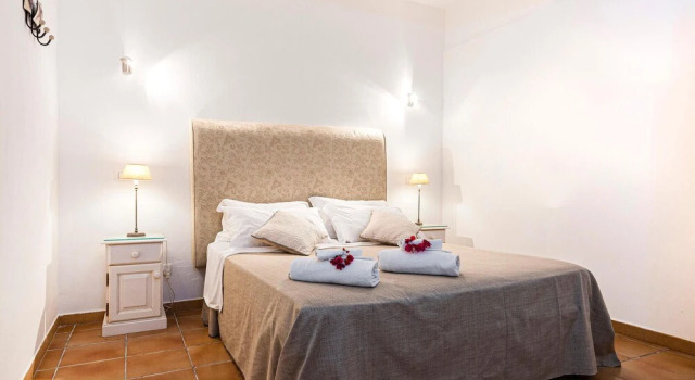 Beautiful Home in Siracusa With Wifi and 1 Bedrooms, Book Hotel Hotels in Sicily with Parking, Parking
