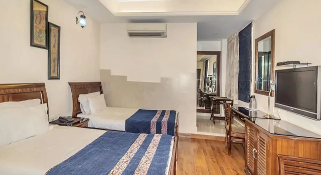 Fabhotel Clark Height, Забронировать Отель Отели Нью-Дели с завтраком, Завтраки
