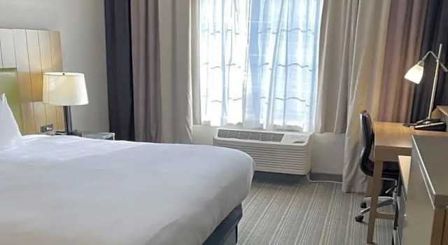 Двухместный номер Standard Country Inn & Suites by Radisson, Merrillville, IN