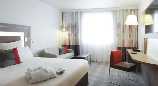 Двухместный номер Executive Eiffel Tower View Novotel Paris 17