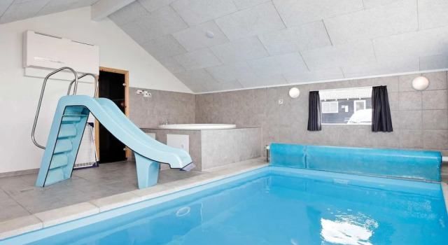 Коттедж 4 star holiday home in Bogense