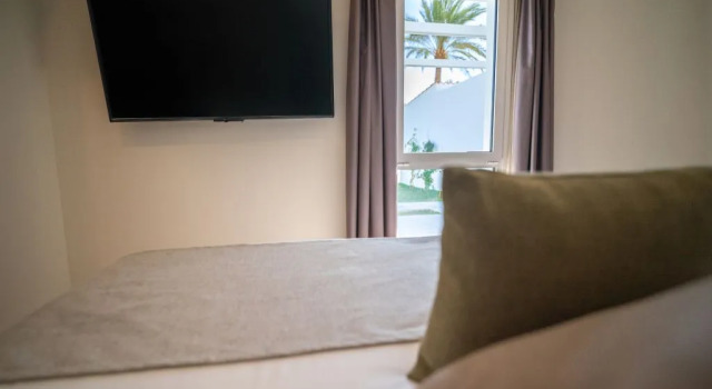 Bungalows HL Miraflor Suites, Prenota Hotel San Bartolome de Tirajana Gran Canaria