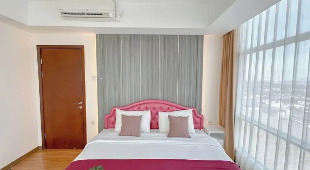 Апартаменты Deluxe 3Br Near Mall At Grand Sungkono Lagoon Apartment