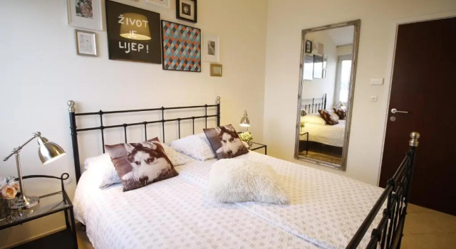 Apartments Marer, Забронировать Апартаменты/квартира Отели Трогир с бассейном, рядом с Частный Пляж «Сикрет Гарден Барада Бич Апартмент», Бассейн