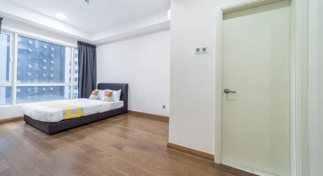 Crest Jalan Sultan Ismail by OYO Rooms