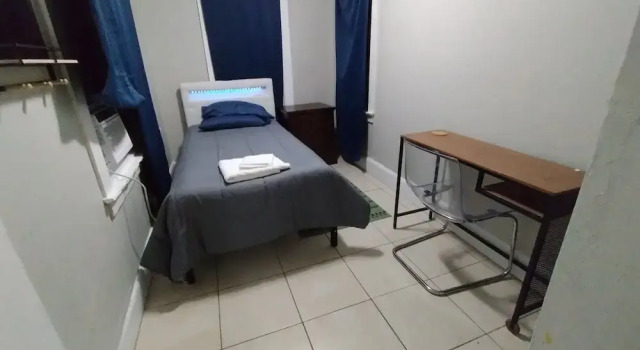 Номер Economy Larry's Long Stay Hostel