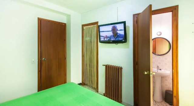 Hostal Collsacabra, Reserva ahora Hotel Santa María de Corcó Cataluña