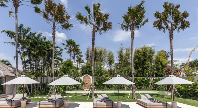 Вилла с 4 комнатами Villa Massilia Bali