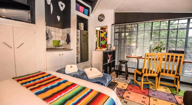 Hello Sunshine Self Catering Studio Apartment