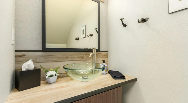 Lodge Townhouse 2 Bedroom Townhouse by Redawning, Забронировать Дом для отпуска Пруд в Темпе 