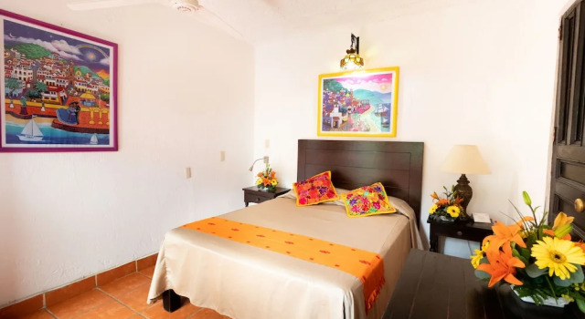 Номер Standard Hotel Posada De Roger - Near Los Muertos Beach