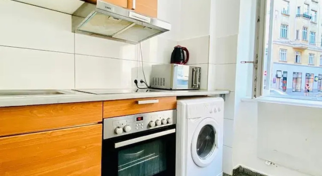 Cozy 1BR Apartment Near Danube River, Prenota Appartamento Vienna Austria, vicino a Stazione Metro Taborstrasse