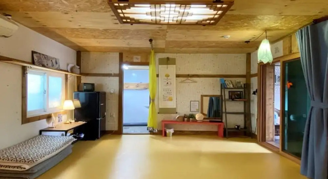 Gyeongju Shilla Moon Night Hanok Stay, Забронировать Отель Отели провинции Кёнсан-Пукто с парковкой, Парковка