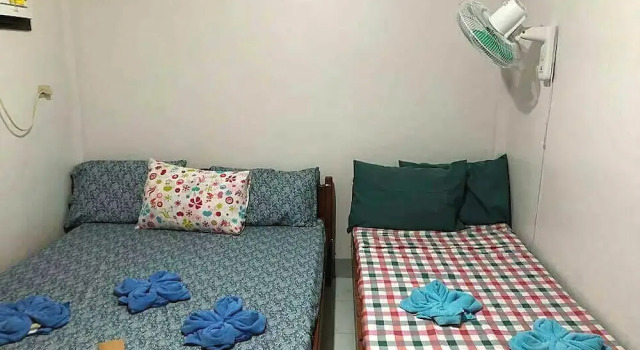 La Paragua Pension, Book Guesthouse Hotels in Arrecife Island with Parking, Parking