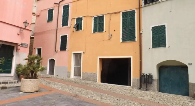 Ca dei Nonni, Buchen Sie Hotel Civezza Blumenriviera