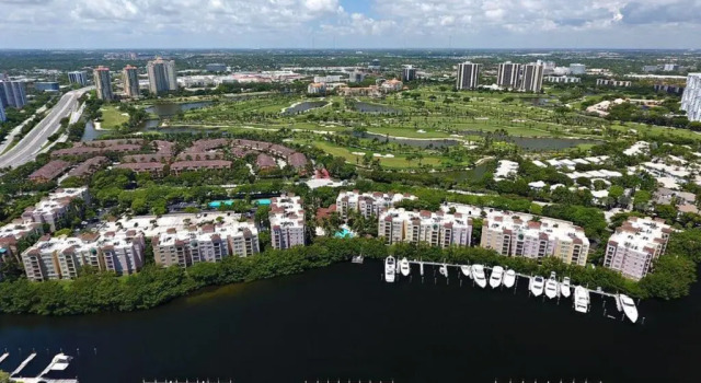 Апартаменты 6-608 Amazing Penthouse Water View with 2 Suites