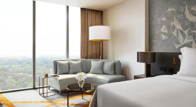 Двухместный номер Deluxe Four Seasons Hotel Bengaluru at Embassy ONE