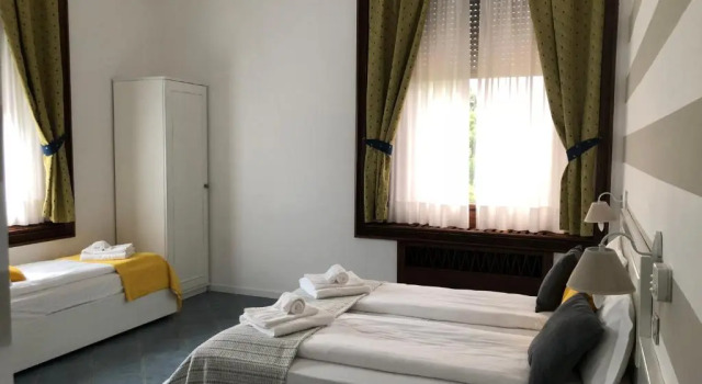 Трёхместный номер Standard с видом на сад Hotel La Fontana