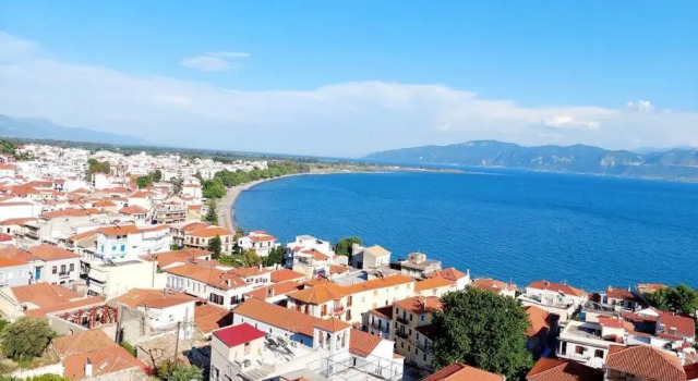 Elia House 1 near Nafpaktos, Book Hotel Hotels in Central Greece with Parking, Parking