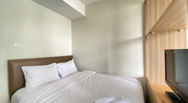 Stylish & Comfy Studio at Dago Suites Apartment