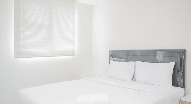Comfy and Modern Studio Bintaro Icon Apartment, Book Apartment Hotels in South Tangerang with a Pool, Swimming Pool