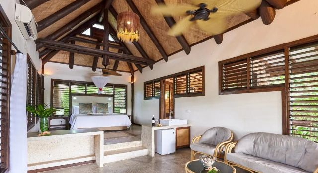 Savasi Island Resort, Book Ferieresort Hoteller i Fiji Outer Islands med parkering, Parkering