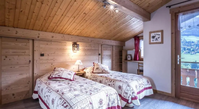 Chalet 4 ch, proche pistes, idéal familles/amis, WIFI - FR-1-437-56, Забронировать Шале Виллы Овернь-Рона-Альпы, Вилла
