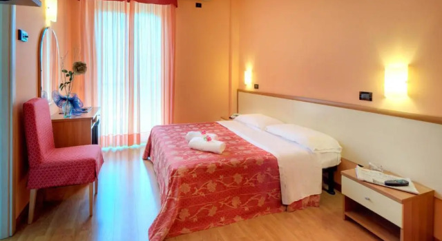 Двухместный номер Standard Hotel Mondial