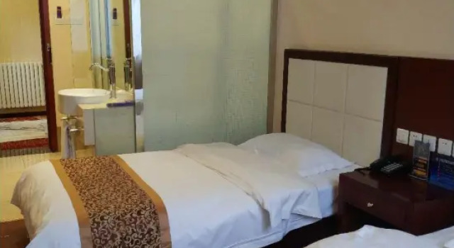 Номер Standard Beijing Blue Peacock Business Hotel